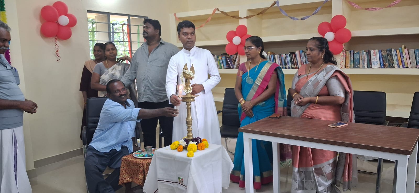 காரங்காடு கிளை நூலகம்