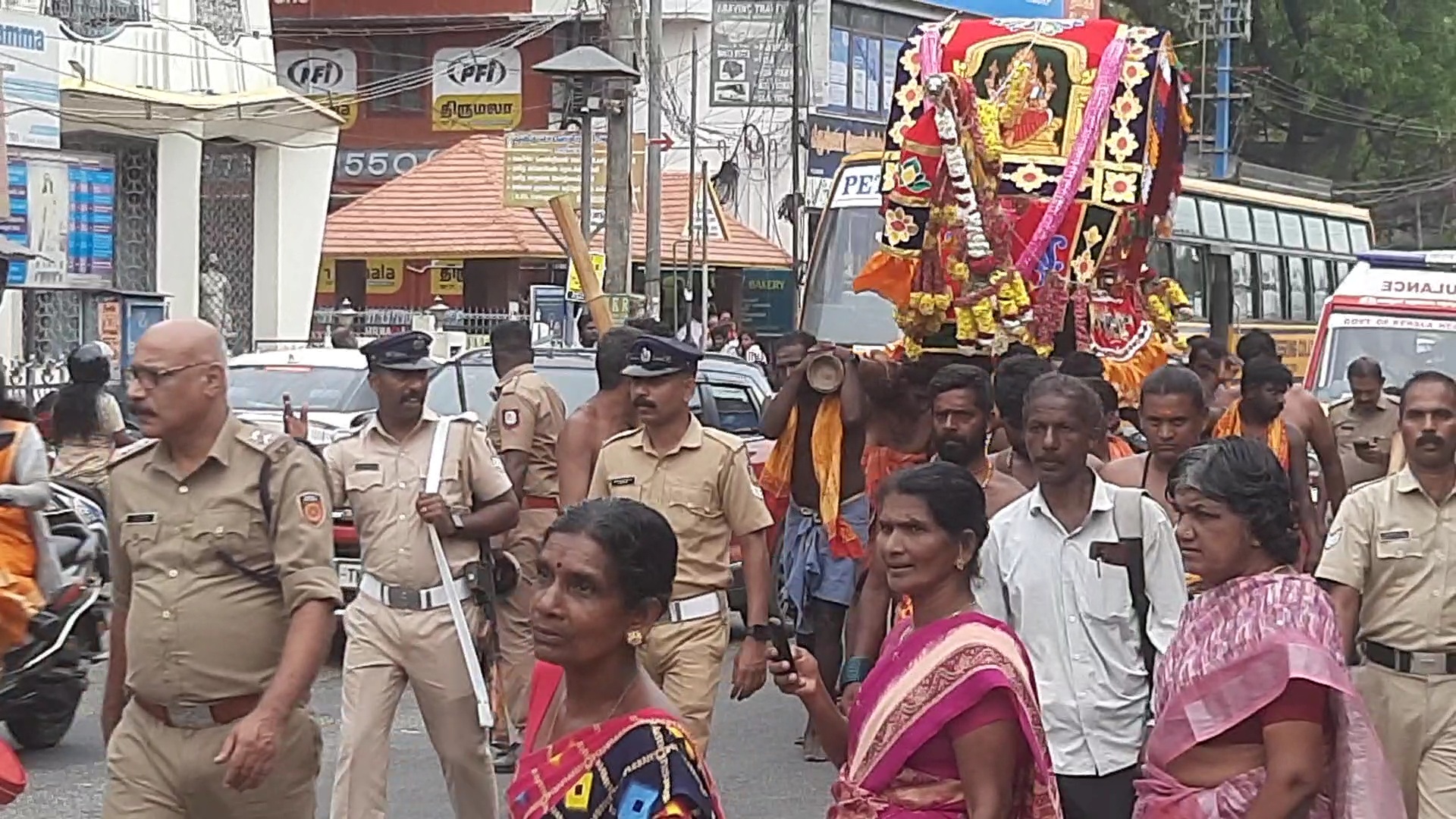 அம்மன் பவனி