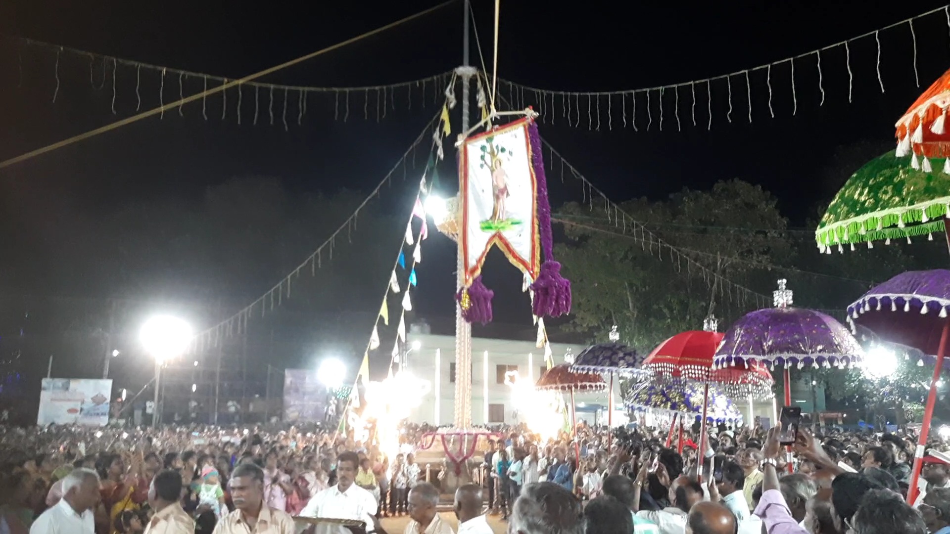 மாடத்தட்டுவிளை புனித செபஸ்தியார் ஆலய திருவிழா கொடியேற்றத்துடன் துவங்கியது