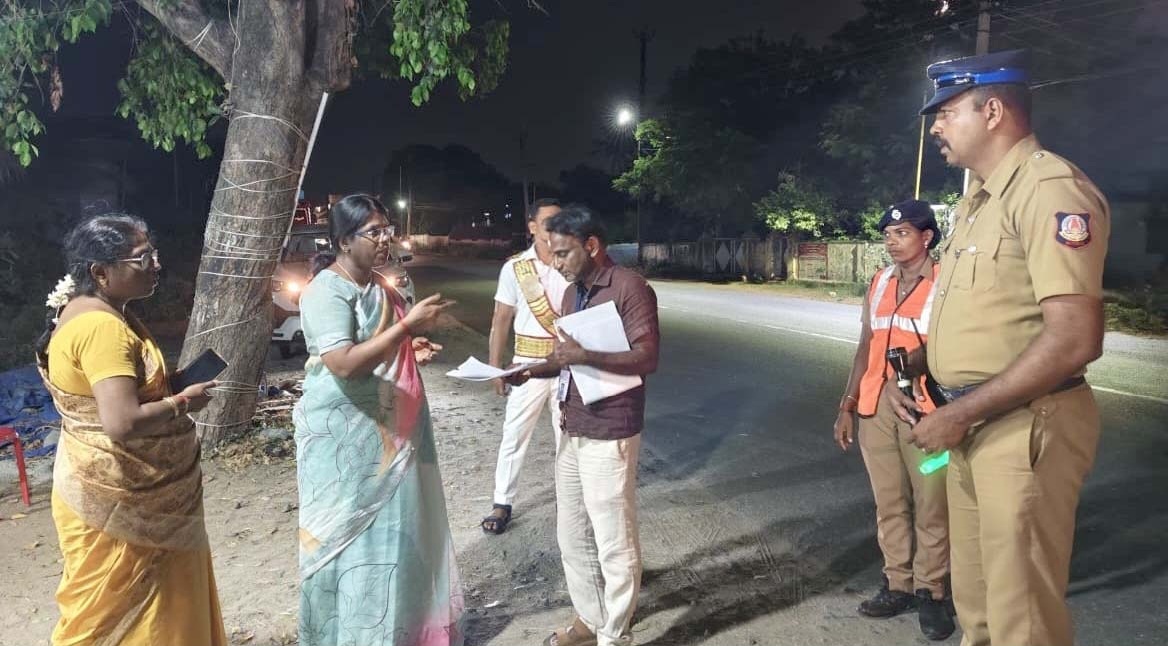 வாகன சோதனையில் ஈடுபடுவதை ஆய்வு